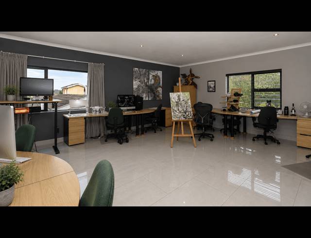 4 BEDROOM FREESTANDING TO LET IN FLAMINGO VLEI